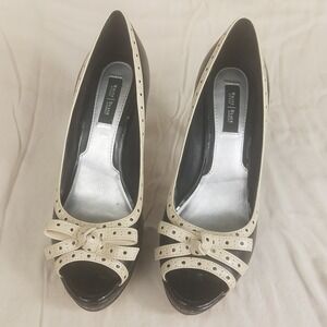 White House Black Market Black Cream Leather Peep Toe Platform Bow Pumps 9.5M
